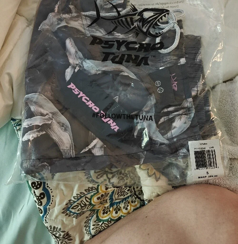 Psycho Tuna Men's Grey Whale Print Swim Shorts Small